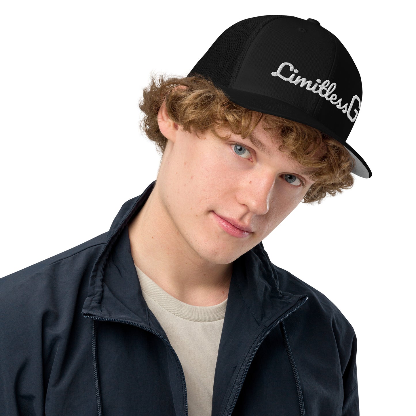 Closed-back trucker cap